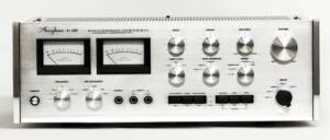 Wzmacniacze zintegrowane